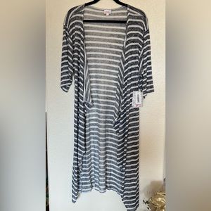 LuLaRoe Shirley -small